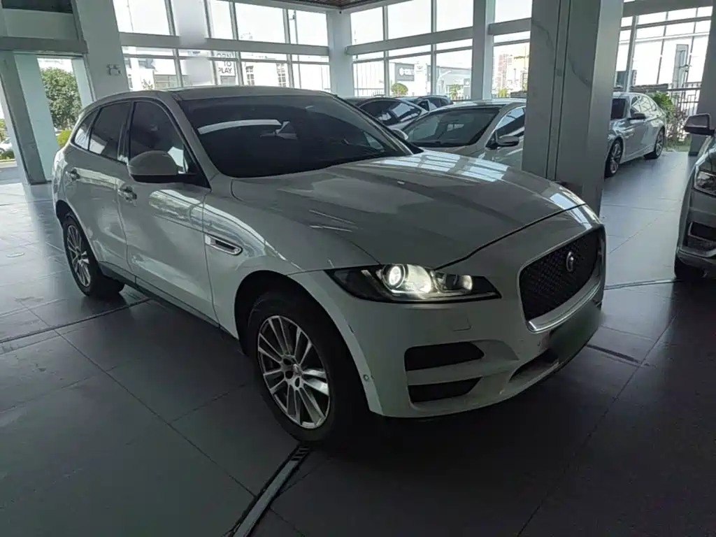 Jaguar F-PACE — миниатюра 4