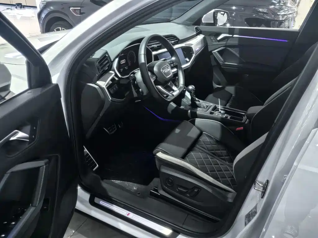 Audi Q3 — миниатюра 5
