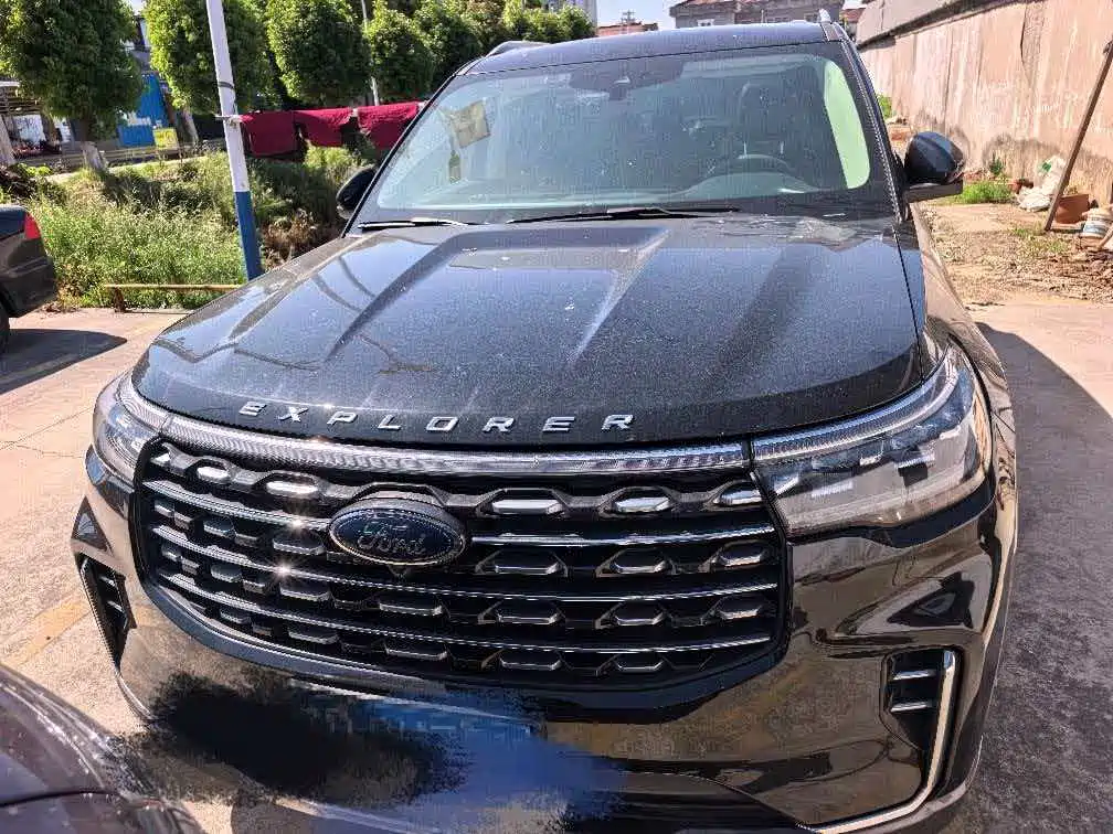 Ford Explorer 2023
