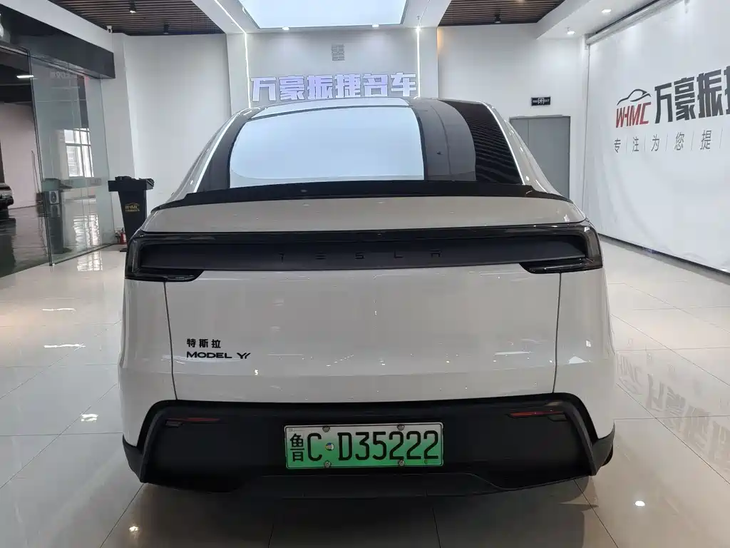 Tesla Model Y L — миниатюра 13