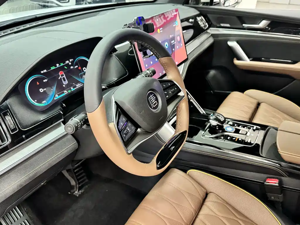 BYD Tang New Energy — миниатюра 9