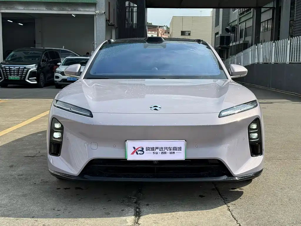 NIO ET5T — миниатюра 2