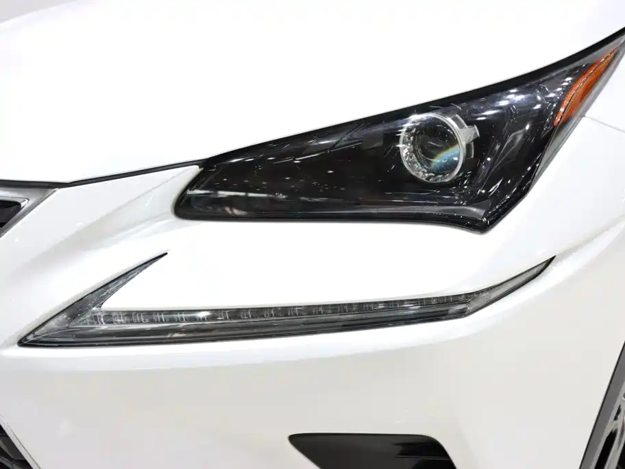 Lexus NX — миниатюра 7