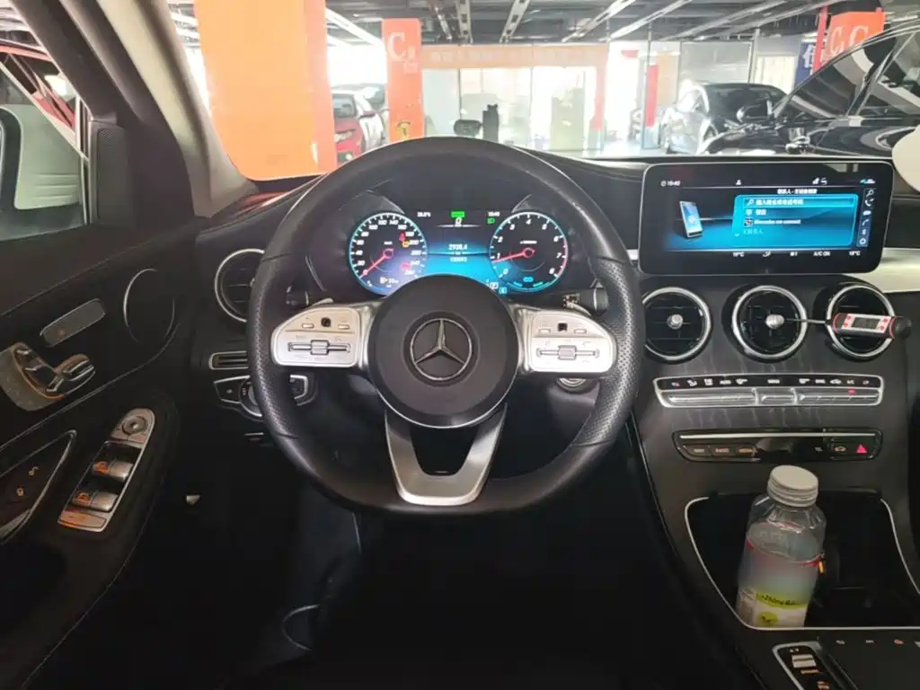 Mercedes-Benz C-Class — миниатюра 11