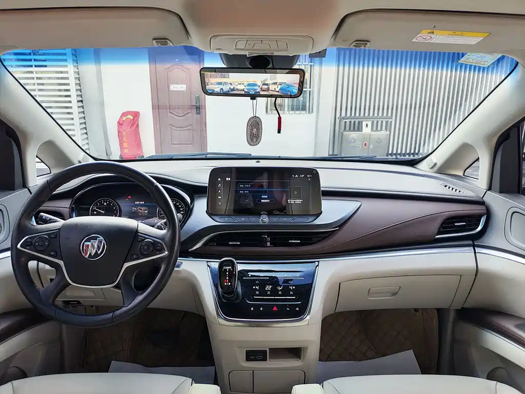 Buick GL8 — миниатюра 15