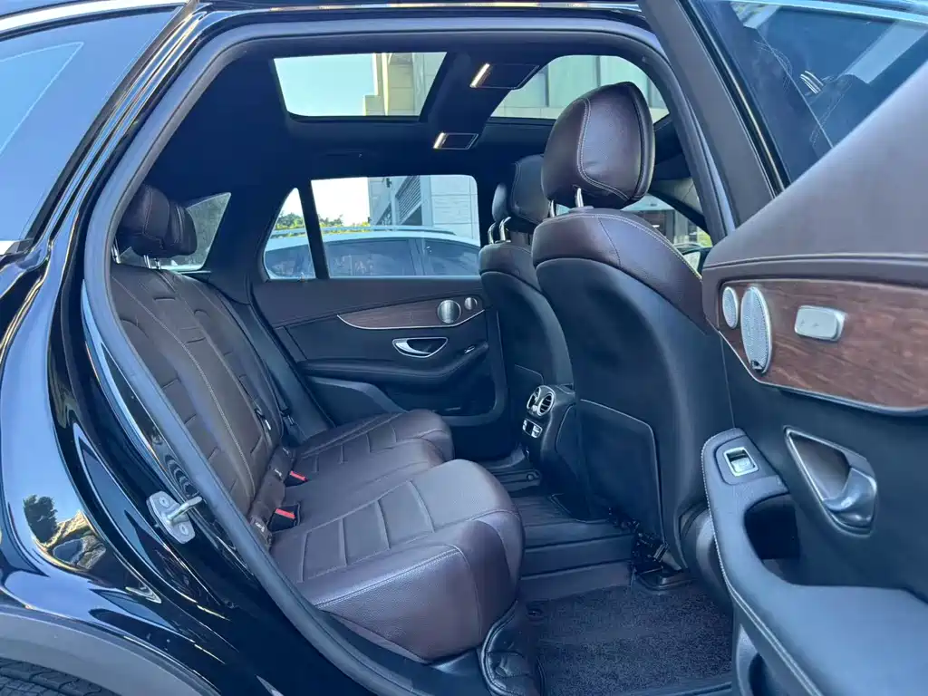 MERCEDES-BENZ  GLC