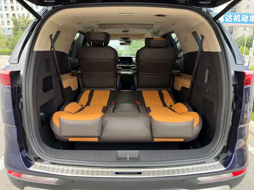 Kia Carnival — миниатюра 17