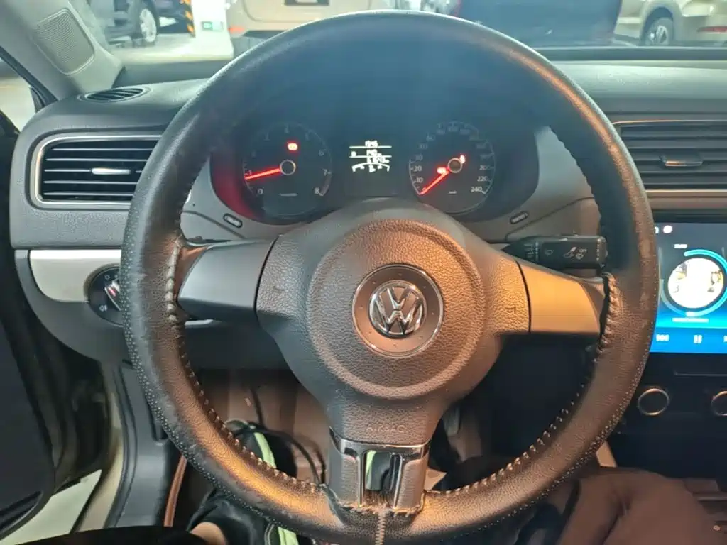 Volkswagen Sagitar — миниатюра 11