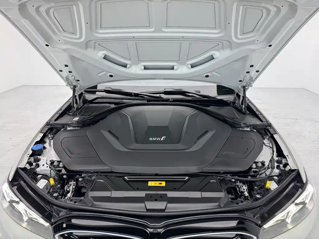 BMW i3 — миниатюра 11