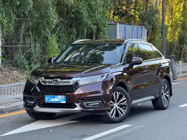 HONDA CROWN ROAD 2017