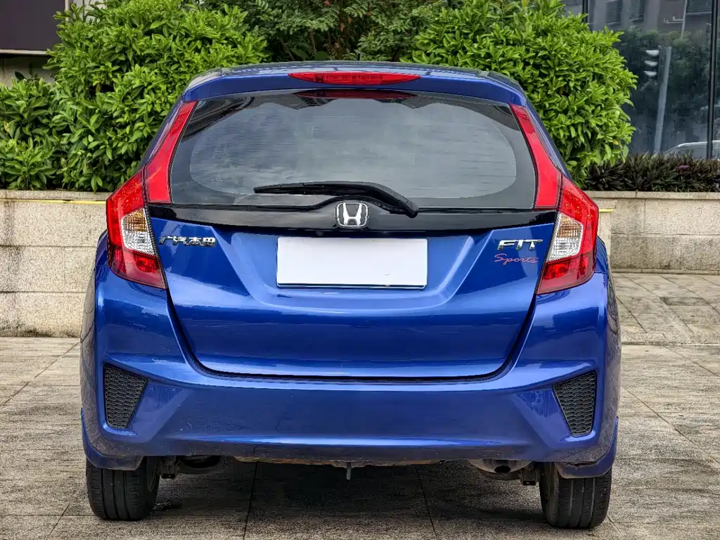Honda Fit — миниатюра 5