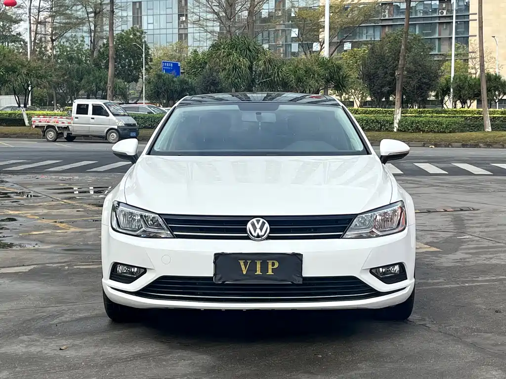 VOLKSWAGEN LINGDU