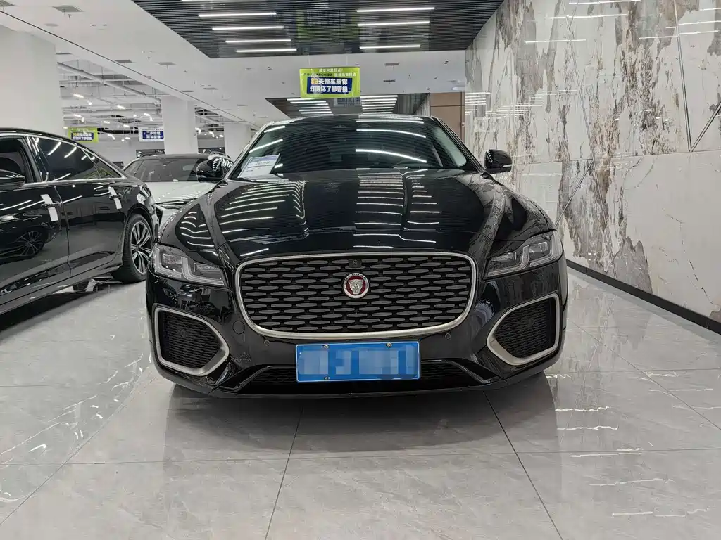 Jaguar XFL