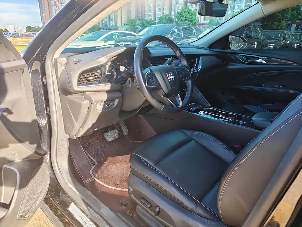 Buick Regal — миниатюра 4
