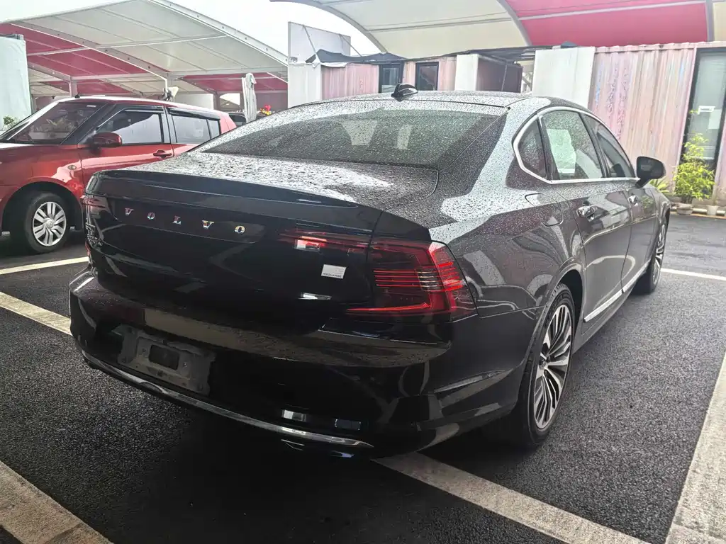 Volvo S90 PHEV — миниатюра 7