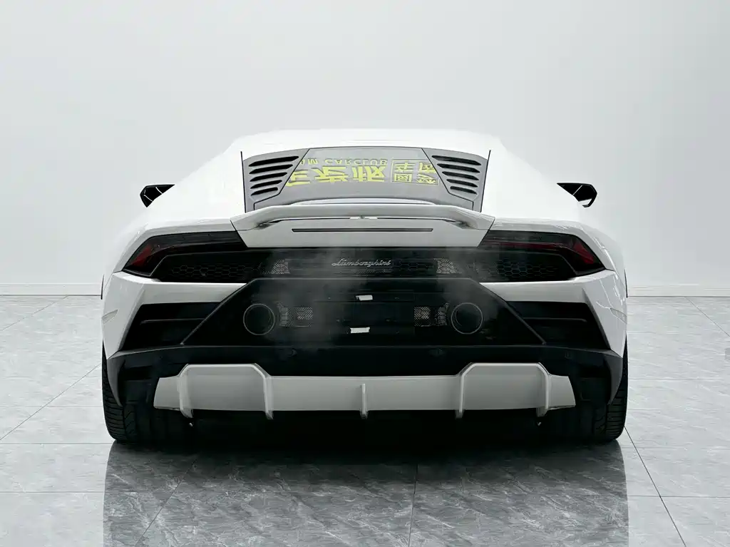 LAMBORGHINI HURACÁN