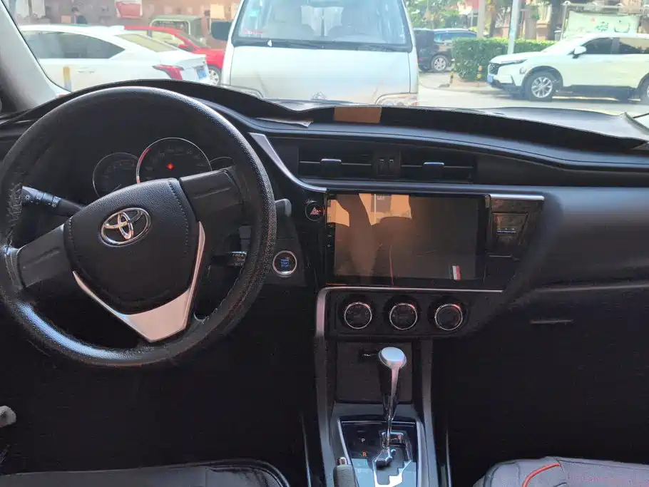 Toyota Corolla — миниатюра 12