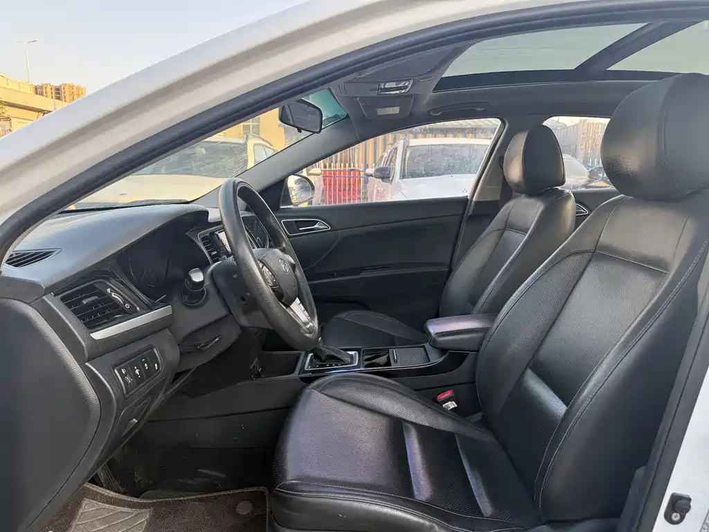 Hyundai Mistra 2019 1.8L AT GLS VI