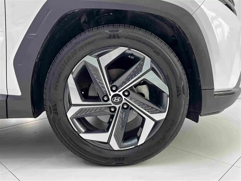 Hyundai Tucson — миниатюра 16