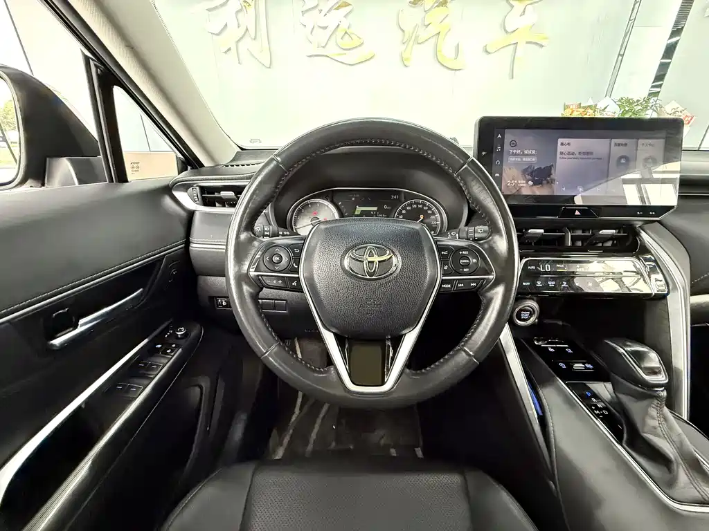 Toyota Harrier — миниатюра 4