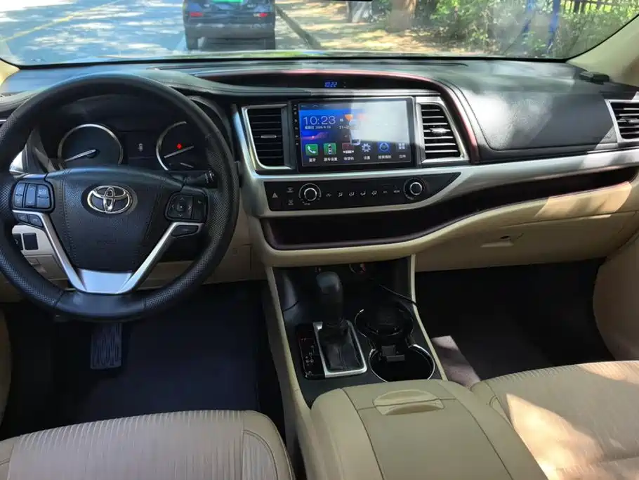 Toyota Highlander — миниатюра 12