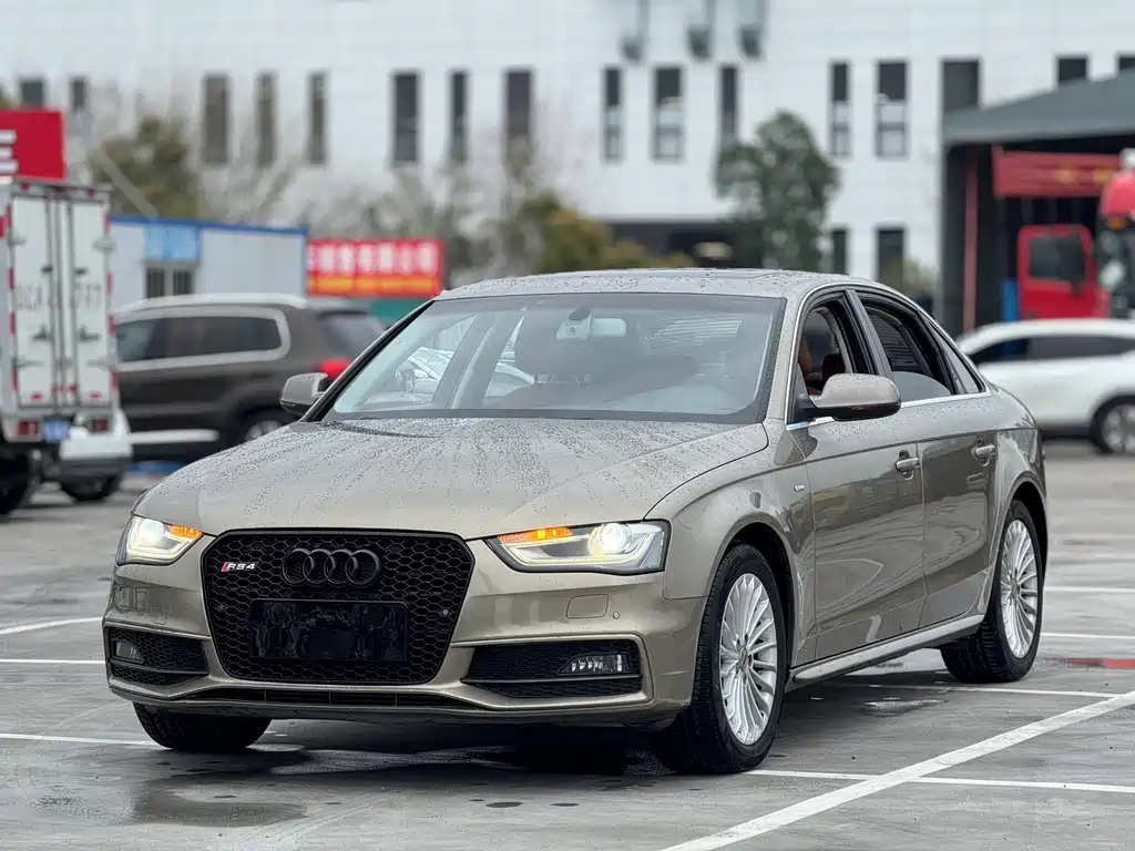 Audi A4L 2014