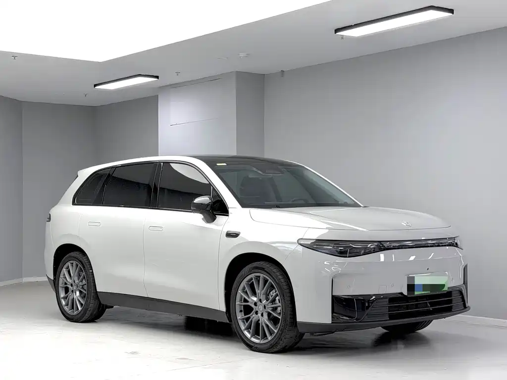 Leapmotor Leapmotor C10 — миниатюра 3