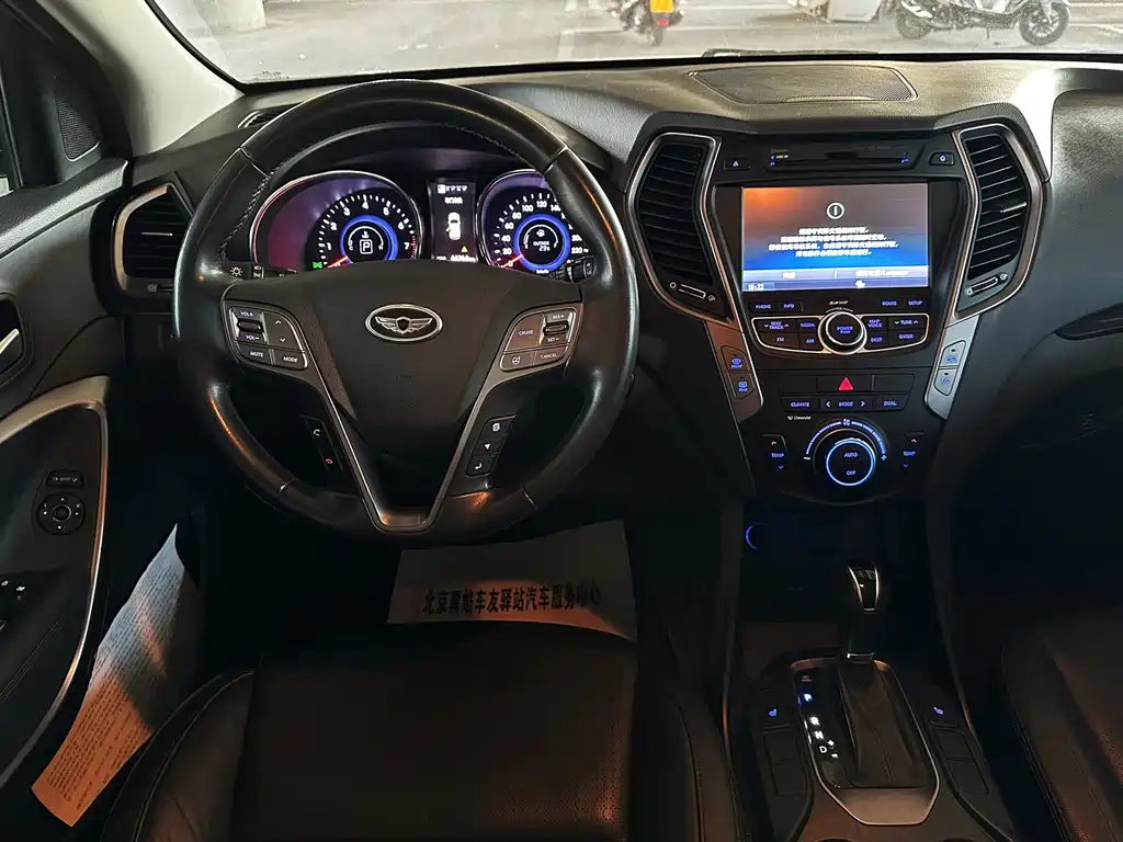 Hyundai Santa Fe (Import) — миниатюра 7