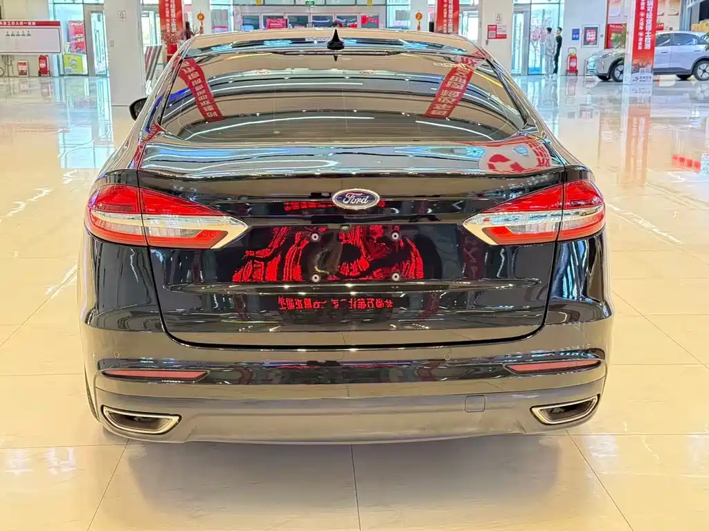 Ford Mondeo — миниатюра 12