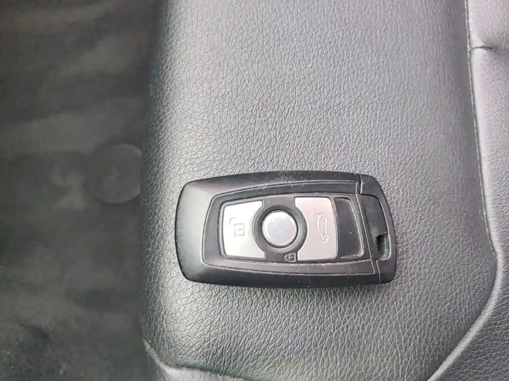BMW 3 Series — миниатюра 9