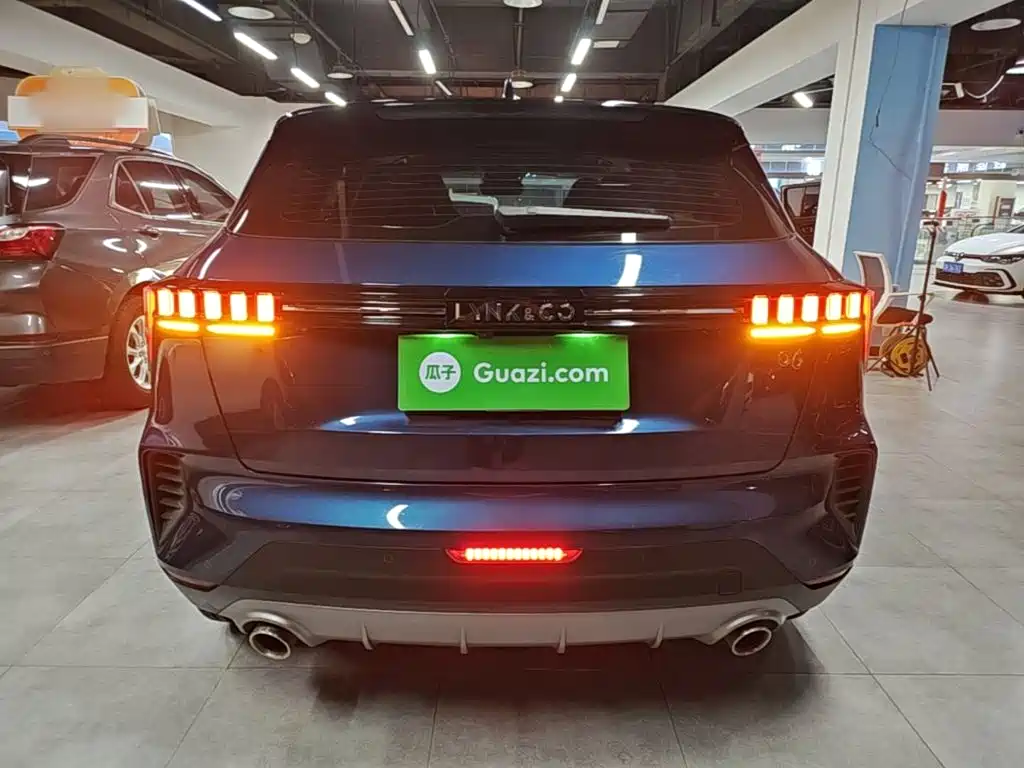 Lynk & Co 06 — миниатюра 6