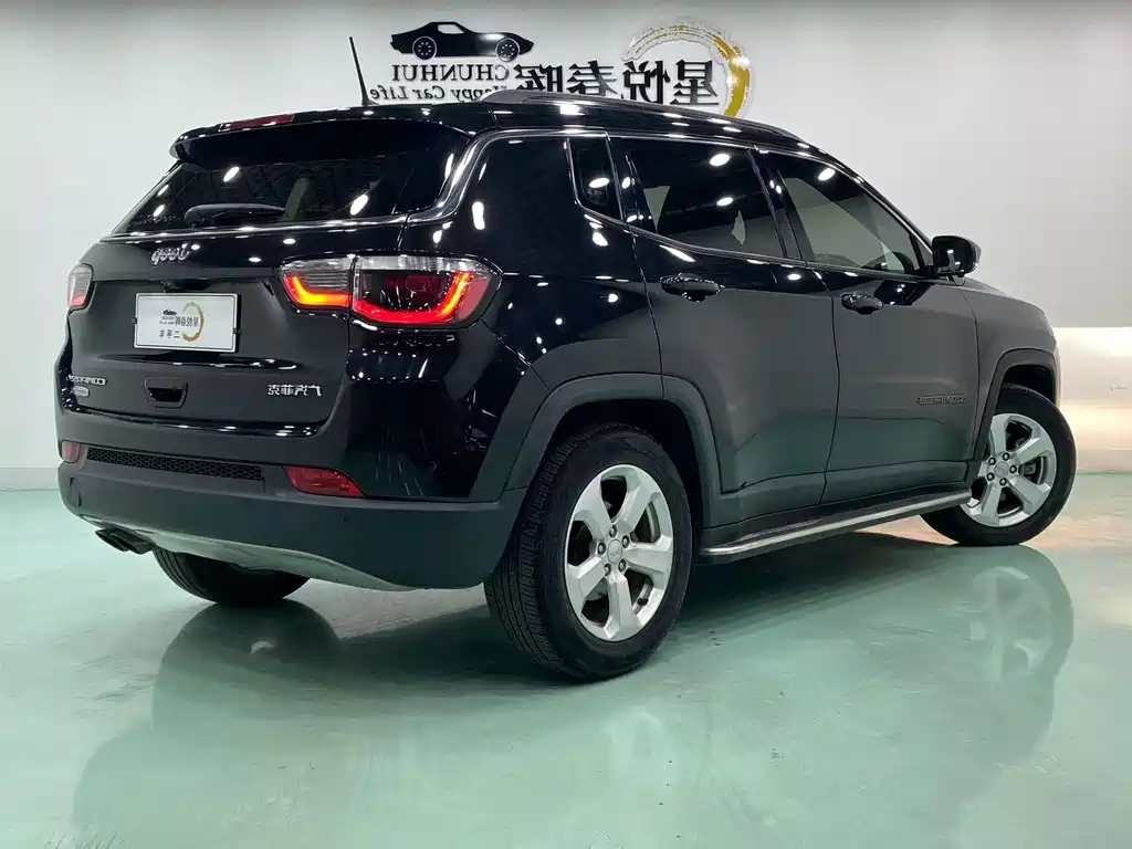 Jeep Compass — миниатюра 9