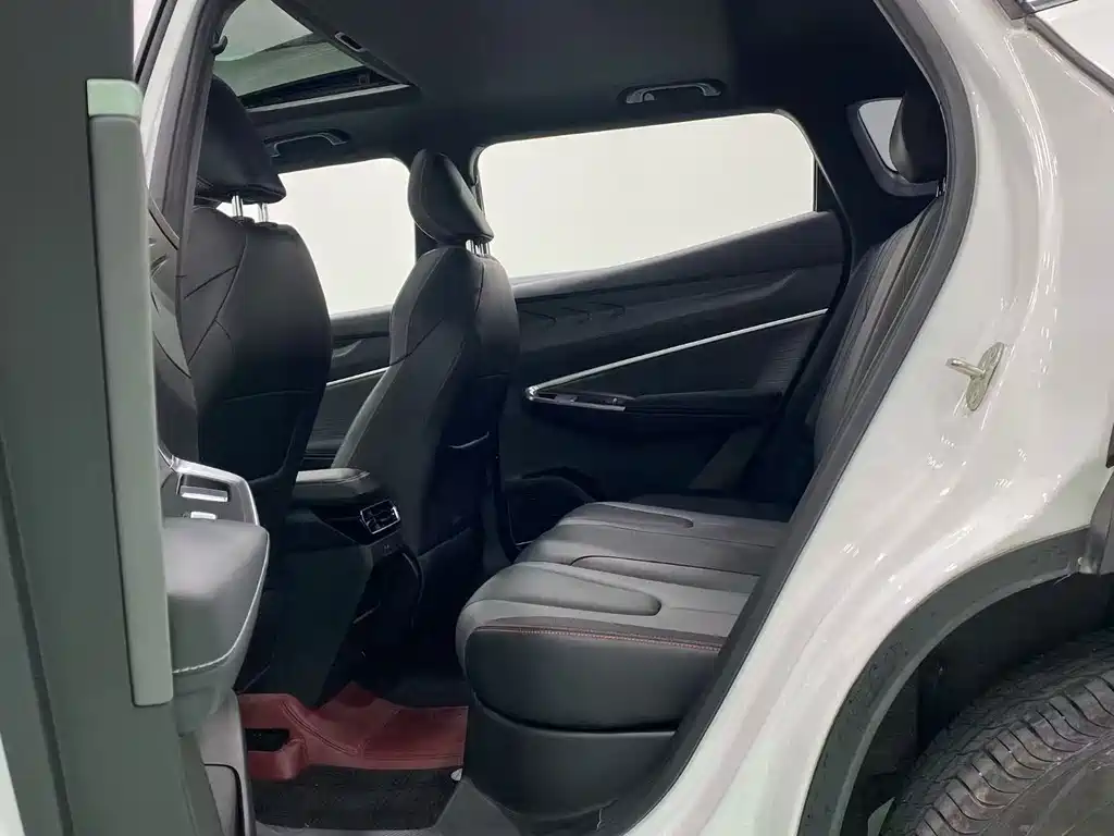Geely Boyue — миниатюра 5