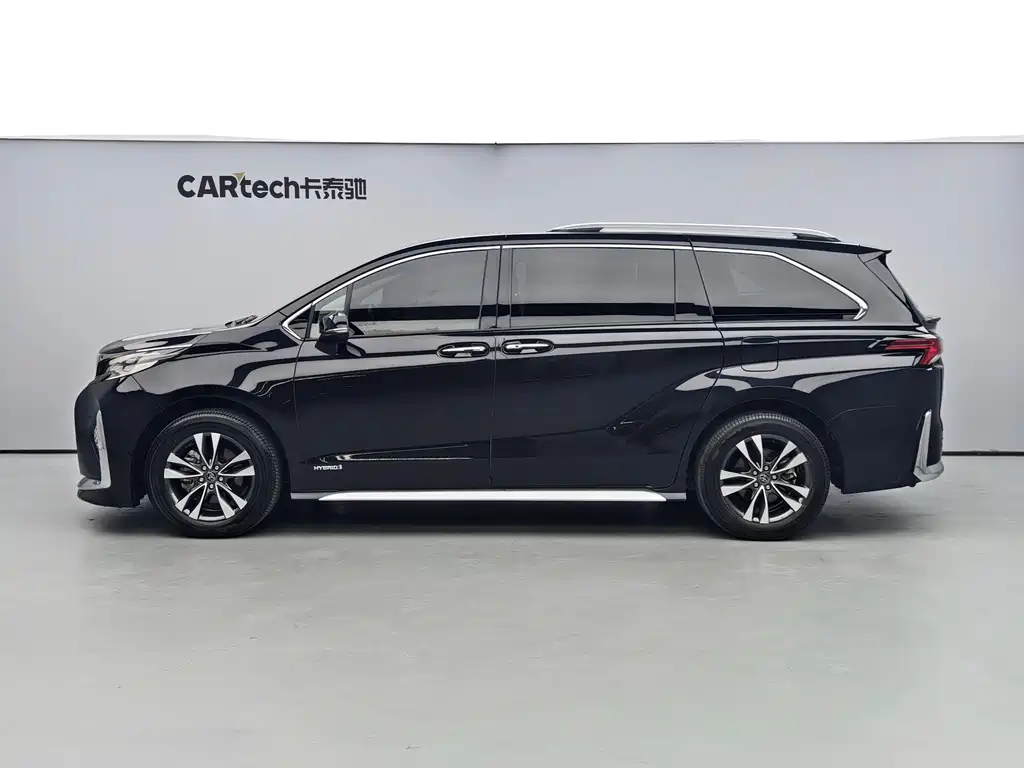 Toyota Granvia 2023 2.5L Luxury