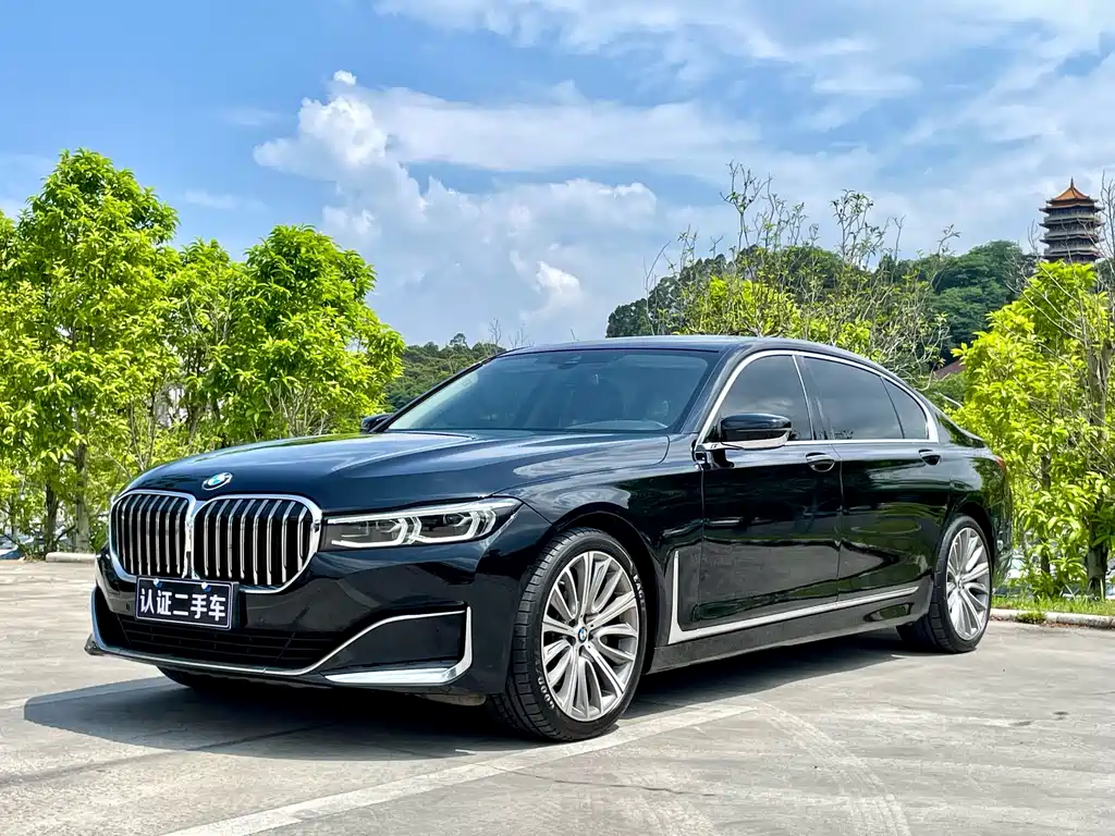 BMW 7 SERIES