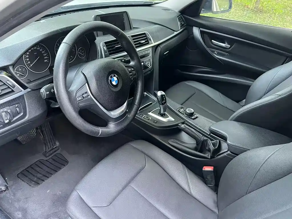 BMW 3 Series — миниатюра 7