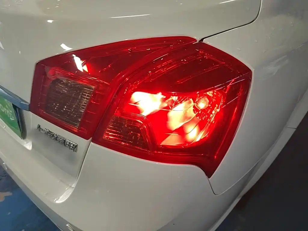 Buick Excelle — миниатюра 8