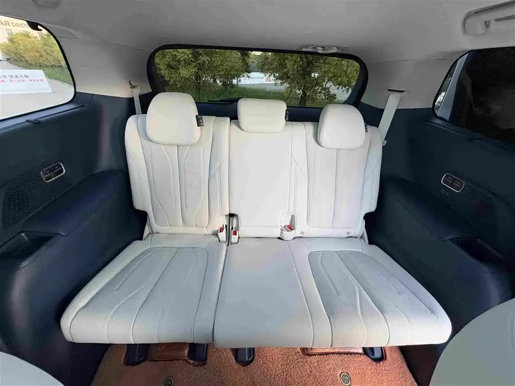 Buick GL8 Hybrid — миниатюра 12