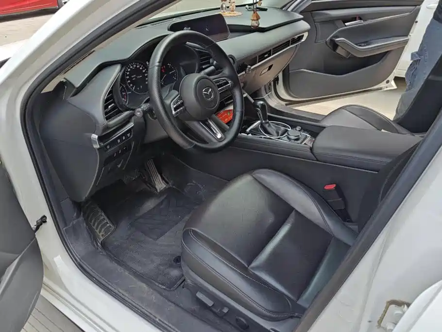 Mazda 3 Axela — миниатюра 9