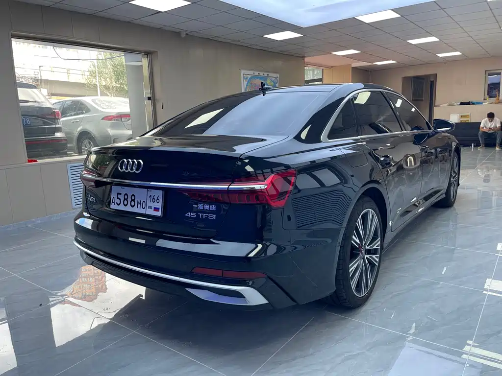 Audi A6L — миниатюра 9