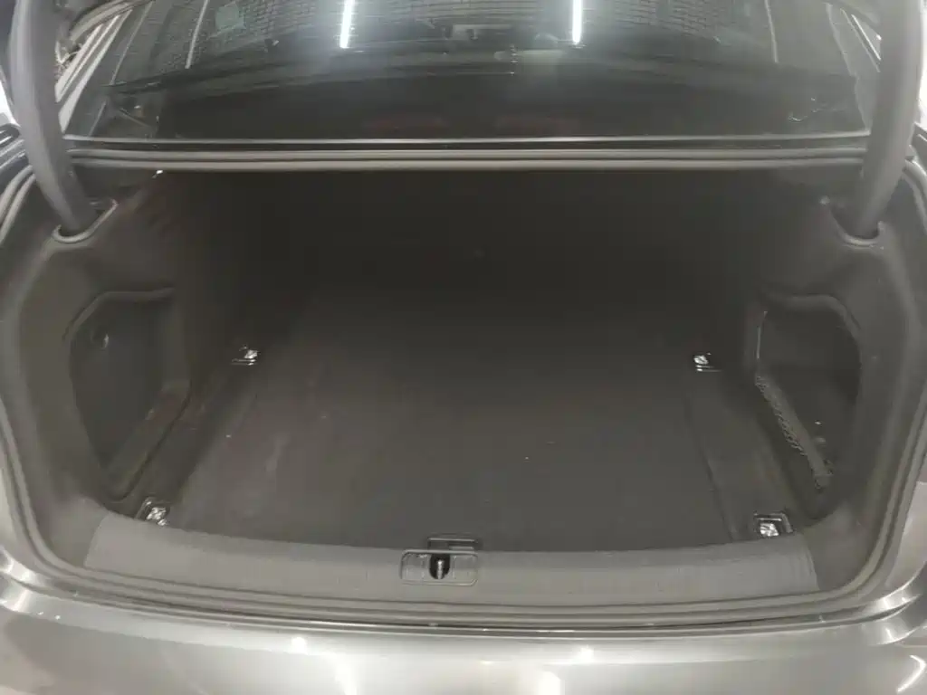 Audi A4L — миниатюра 19