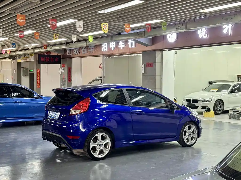 Ford Fiesta 1.6T ST, фото 3