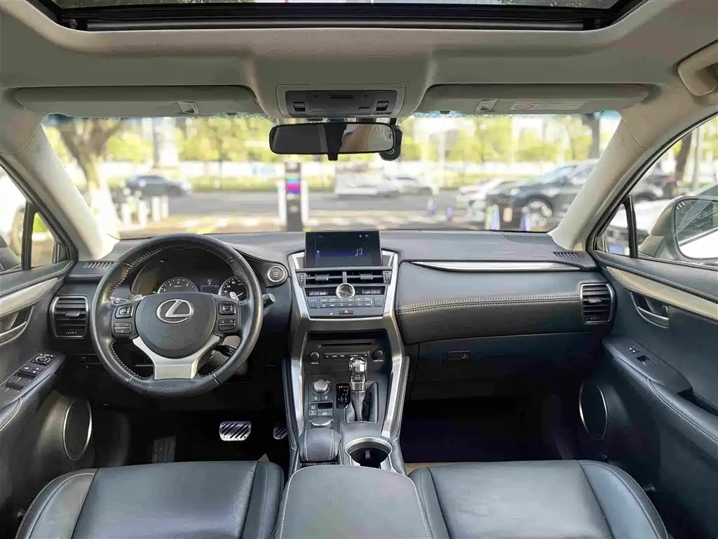 Lexus NX — миниатюра 15
