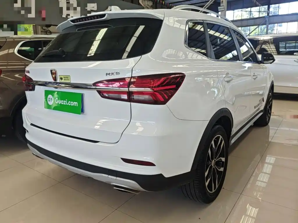 Roewe RX5 — миниатюра 7