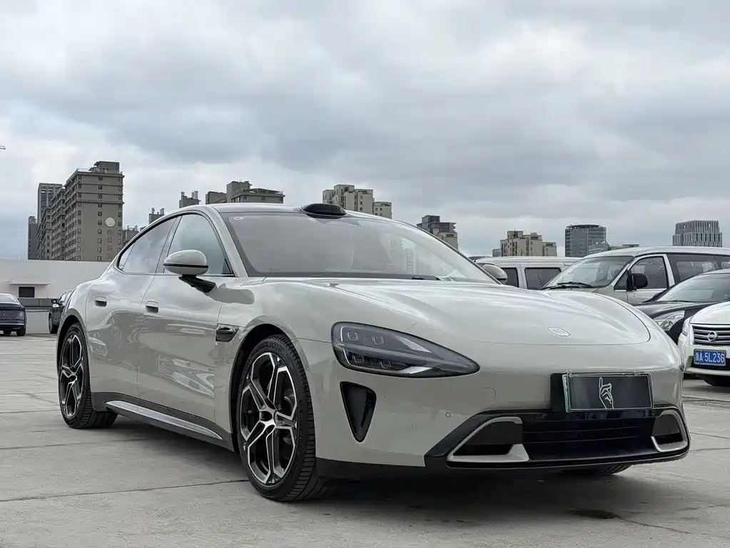 XIAOMI CAR XIAOMI SU7