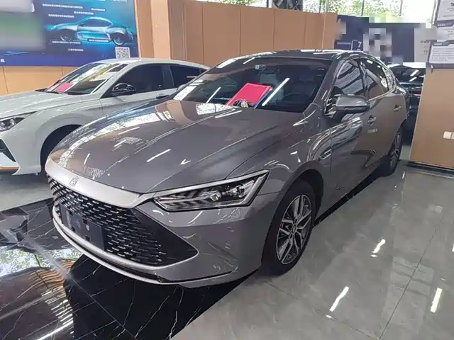 2023 BYD Qin