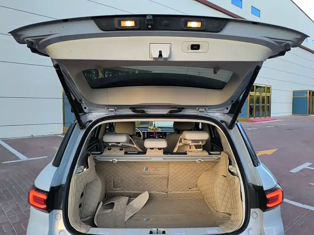 Geely Icon — миниатюра 22
