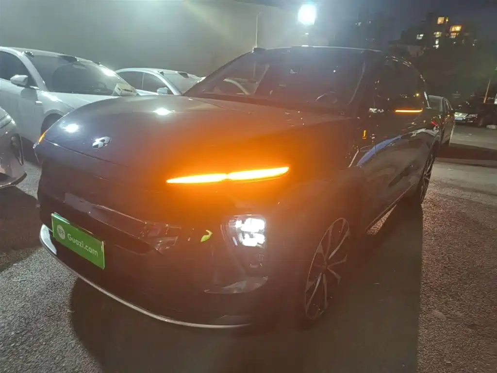 Nio ES8 2023