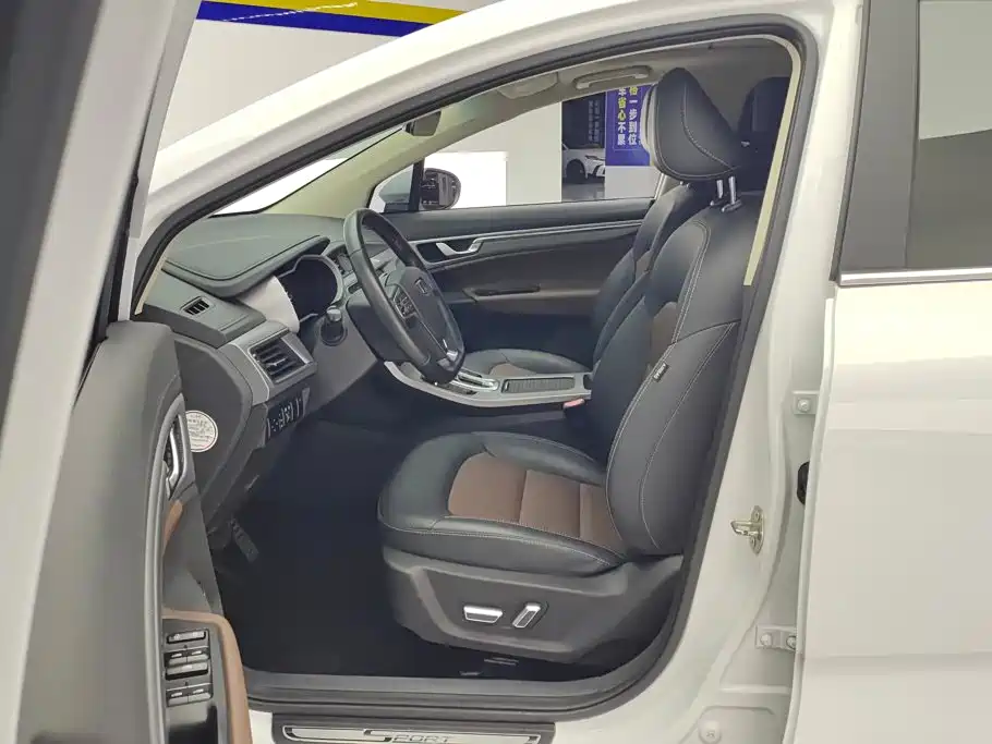 Geely Emgrand GS — миниатюра 9