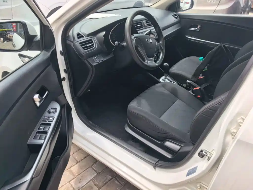 Kia K2 — миниатюра 16